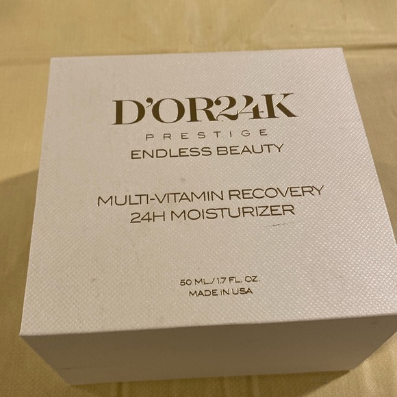 Dior prestige endless beauty multivitamin recovery 24hour moisturizer